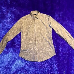 Express Mens white button-down with grey paisley design. Cotton stretch, size S.